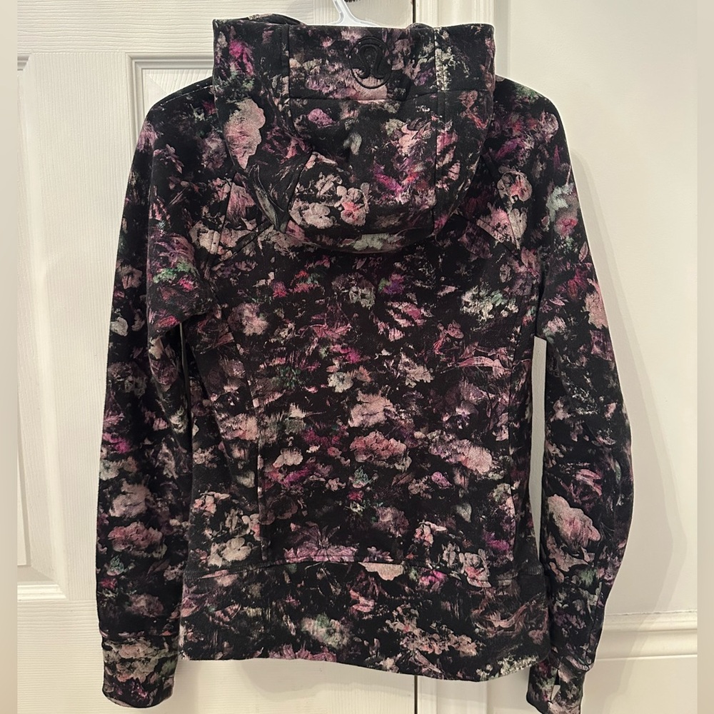 Lulu Lemon Jacket - Picture 2 of 2